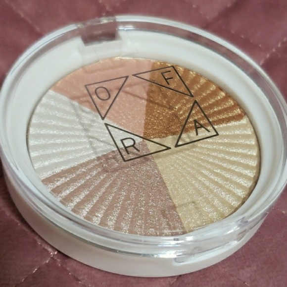 OFRA COSMETICS BEVERLY HILLS HIGHLIGHTER. - Picture 6 of 10